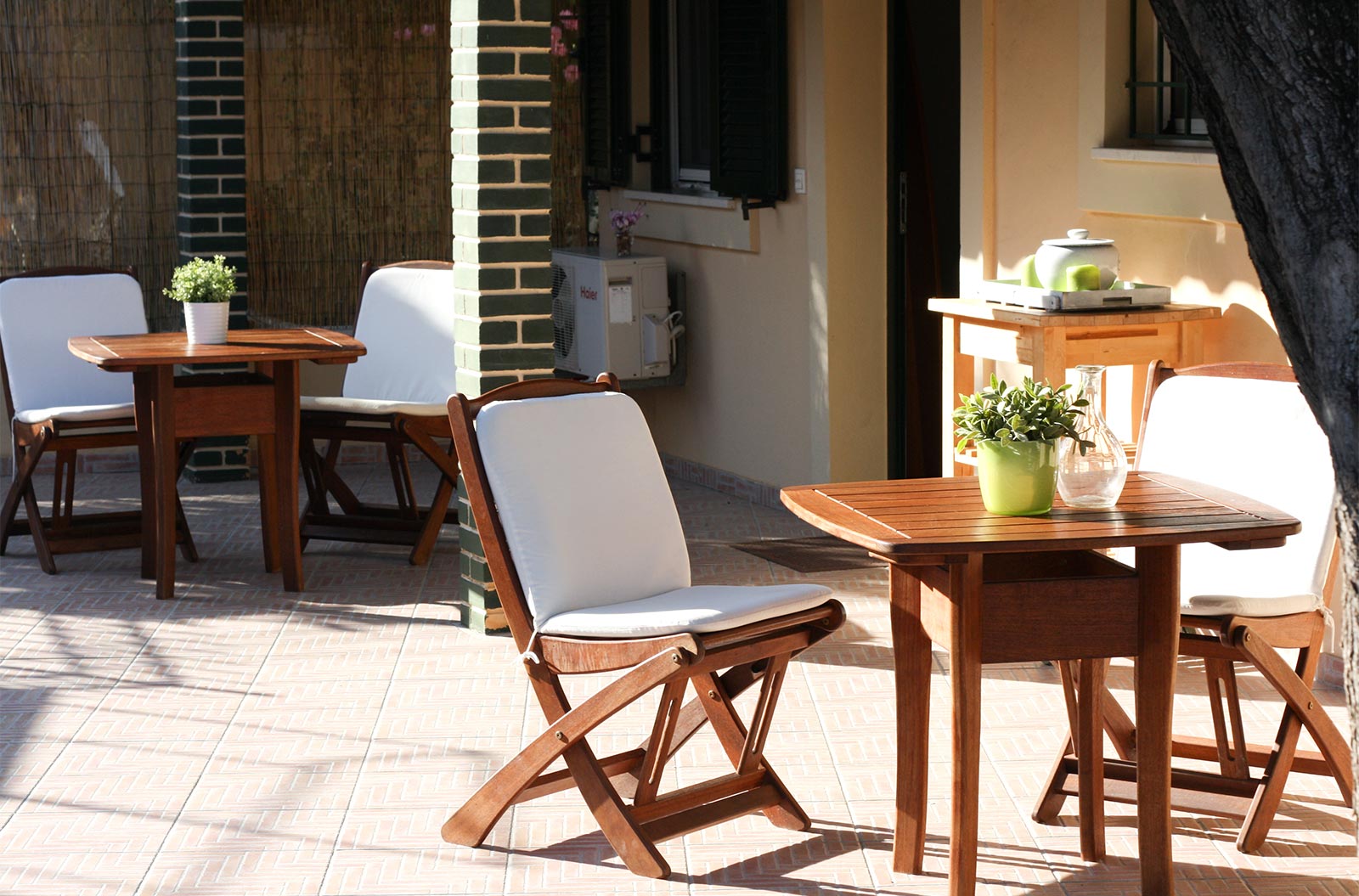 Akis Apartments